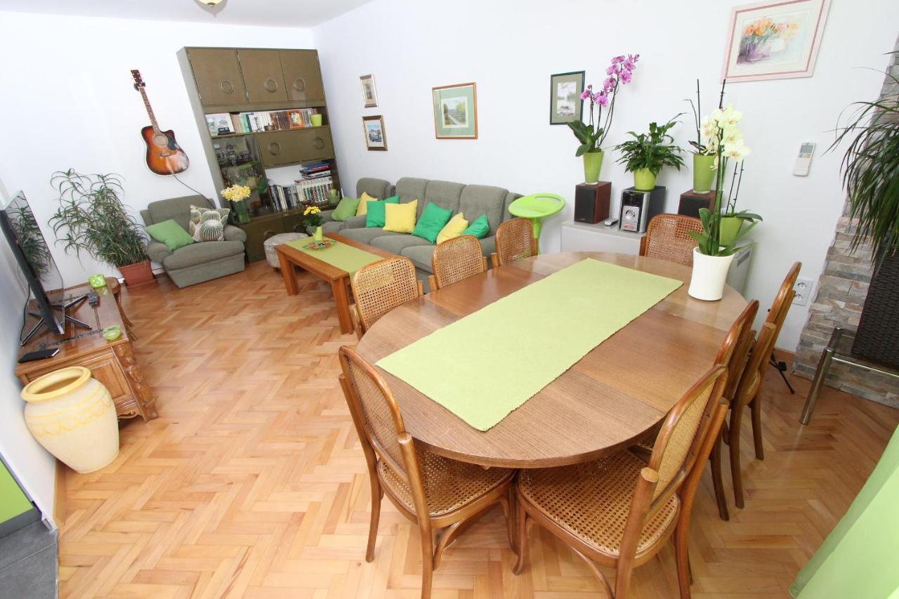Apartment Elia Rovigno Esterno foto