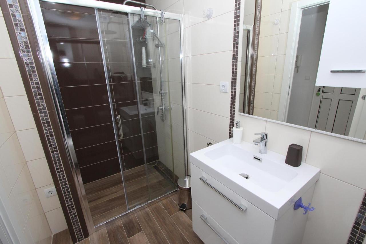 Apartment Elia Rovigno Esterno foto
